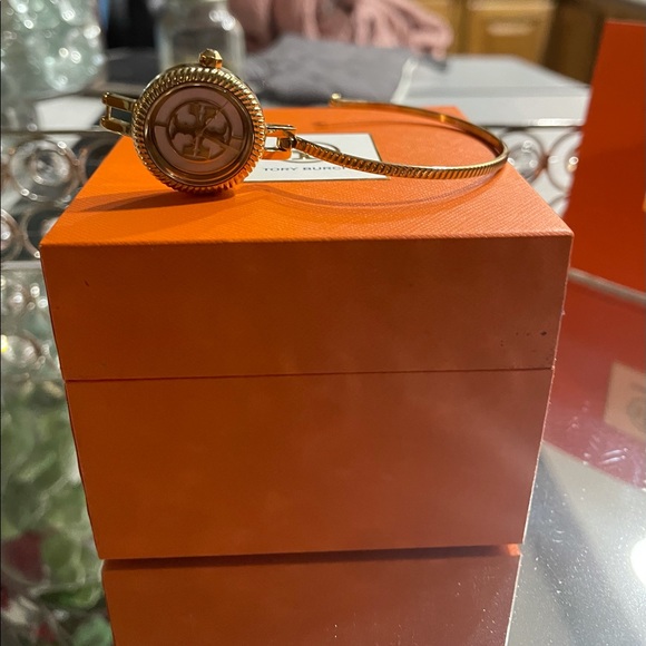 Tory Burch bangle watch main image 4